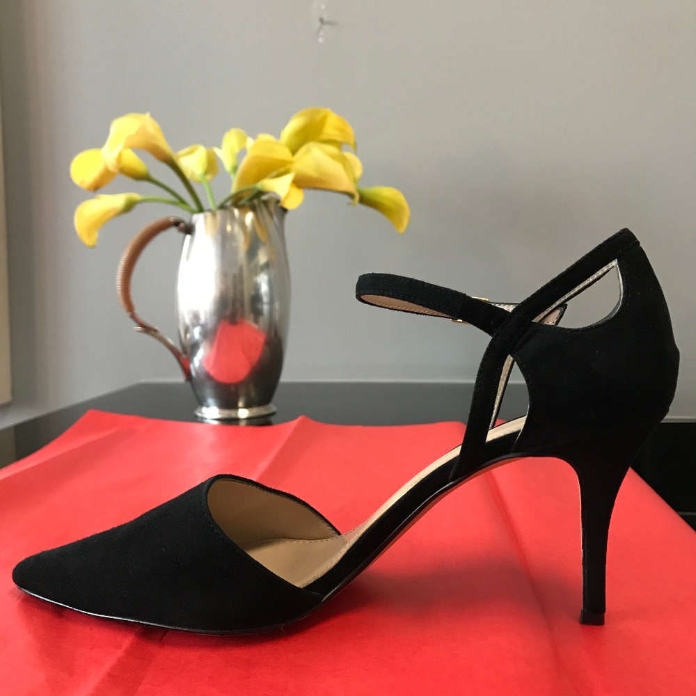 Black Suede 3"  Kitten Heels 9M